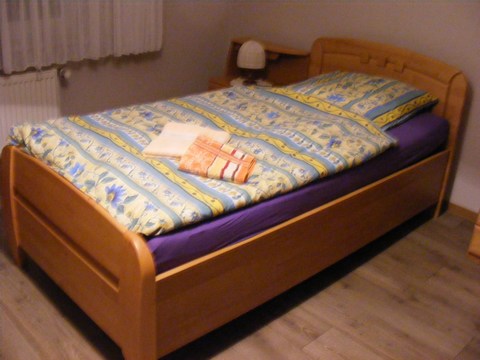 06 Schlafzimmer 2 - 01