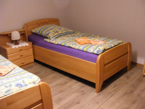 06 Schlafzimmer 2 - 02